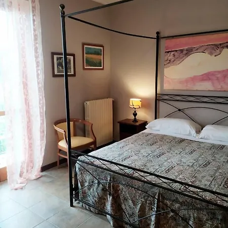 La Terrazza Del Barbaresco Panzió