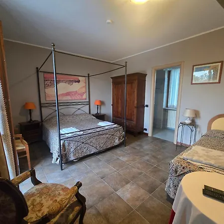 La Terrazza Del Barbaresco B&B 네비글레