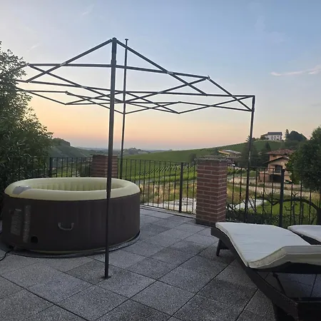 Oda ve Kahvaltı La Terrazza Del Barbaresco Neviglie