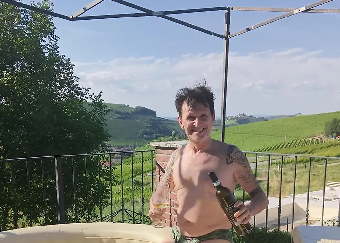 La Terrazza Del Barbaresco Bed and Breakfast *