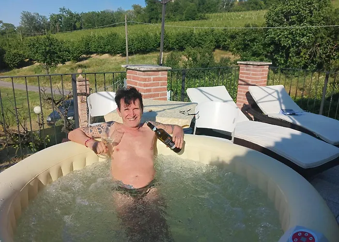 Bed and Breakfast La Terrazza Del Barbaresco